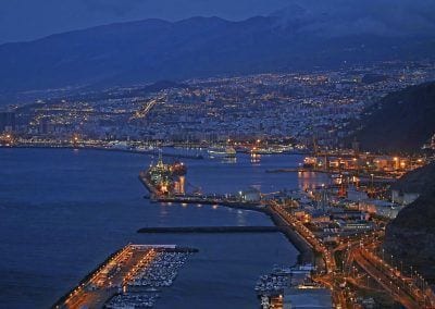 Puerto de Tenerife nocturna
