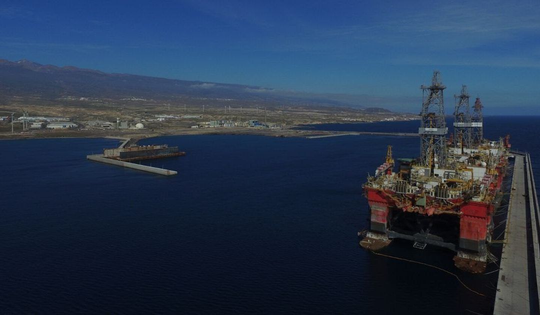 Visto bueno medioambiental a la reparación naval en el Puerto de Granadilla