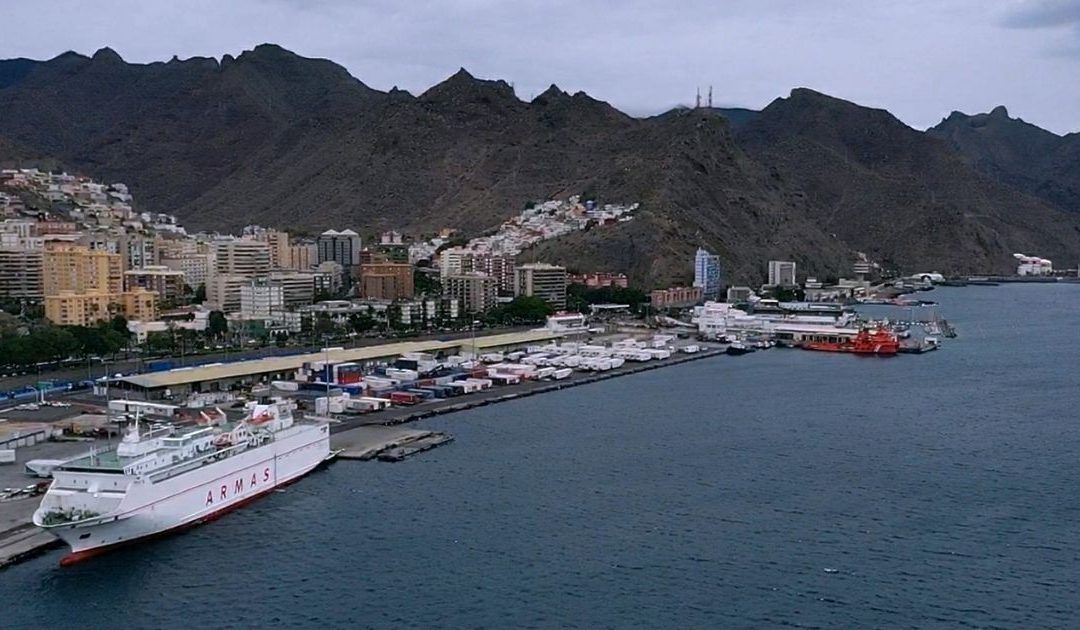 Puertos del Estado pone en marcha con la Autoridad Portuaria de Tenerife un proyecto piloto de suministro eléctrico a buques a partir de hidrógeno